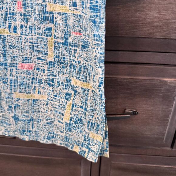 Tori Richard Tropical Shirt Men’s M Made in Hawaii Blue Abstract Resort Camp - Picture 5 of 7